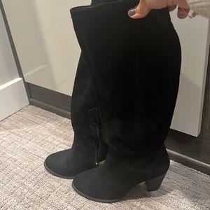 Ugg suede tall black boots in good condition